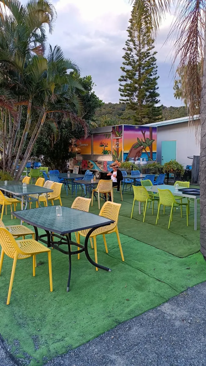 Vibe, 1770 Barraca by the sea