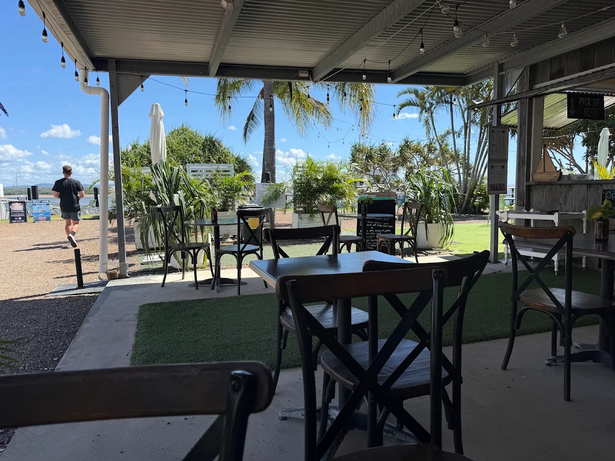 Vibe, 1770 Barraca by the sea