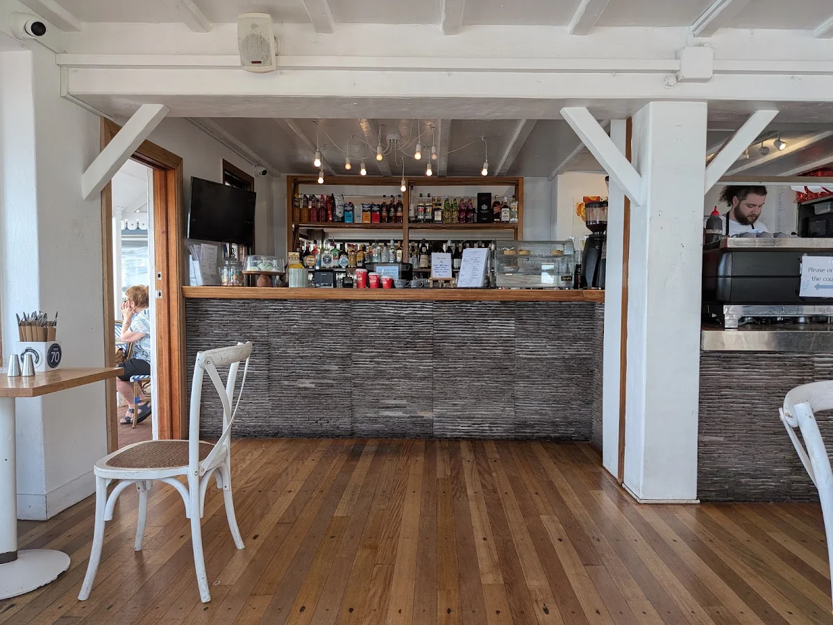 Vibe, The Lighthouse Restaurant