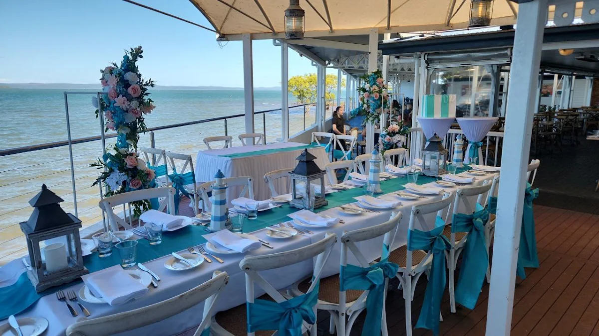 Vibe, The Lighthouse Restaurant