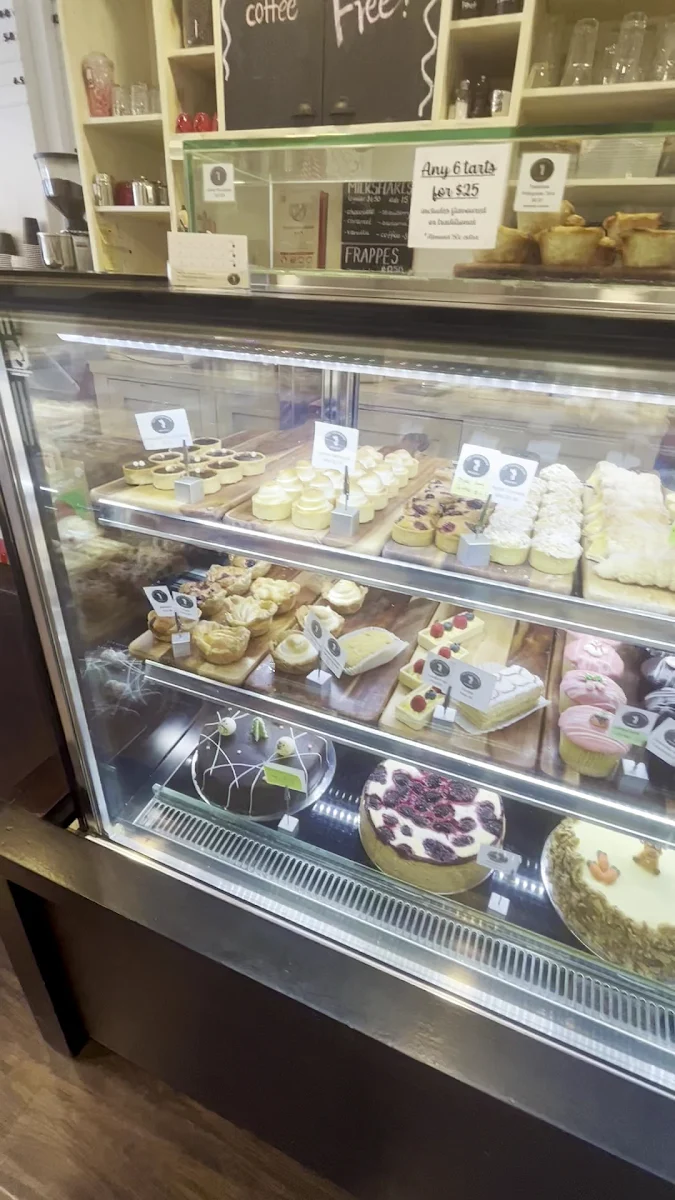 Vibe, The Portuguese Bakery