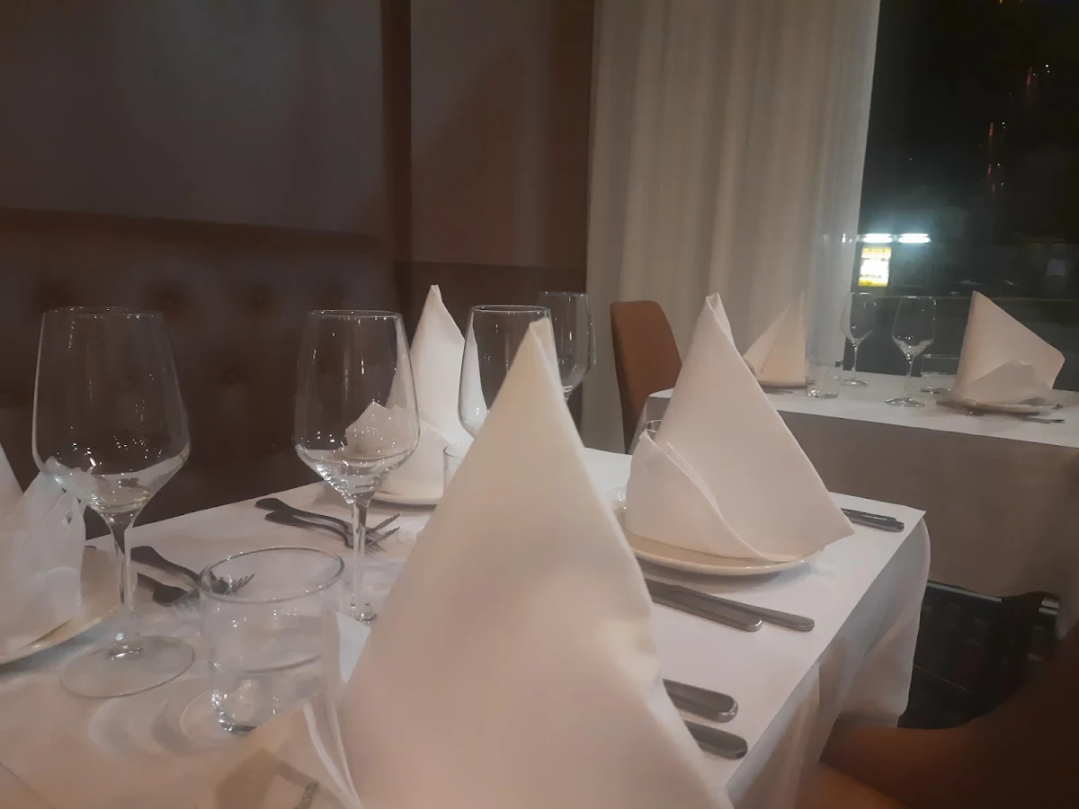 Vibe, Amrapali Indian Restaurant