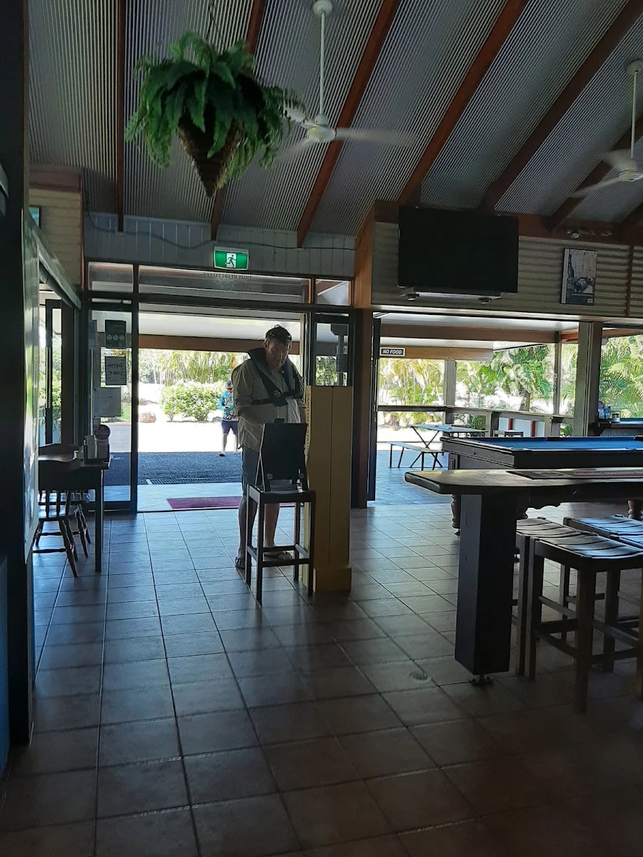 Vibe, Tully Heads Tavern