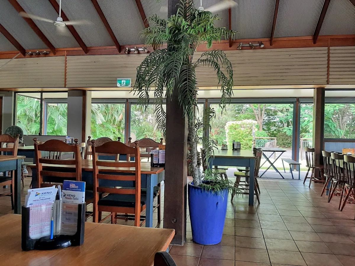 Vibe, Tully Heads Tavern