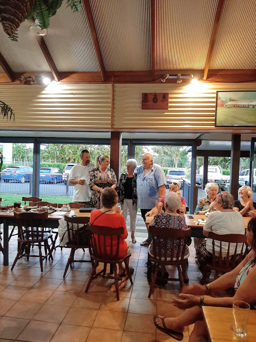 Vibe, Tully Heads Tavern
