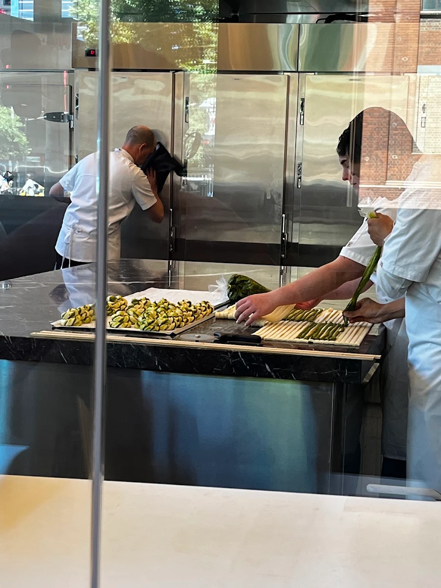 Vibe, Lune Croissanterie Melbourne CBD on Lonsdale