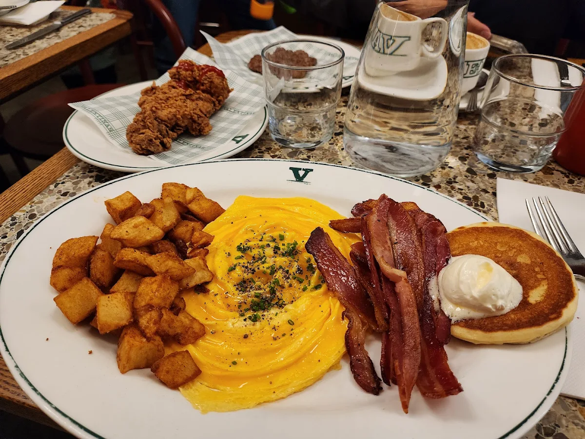 Food & drink, Valentinas Sydney