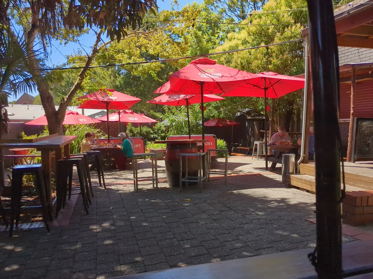 Vibe, Grand Hotel Healesville - The Local