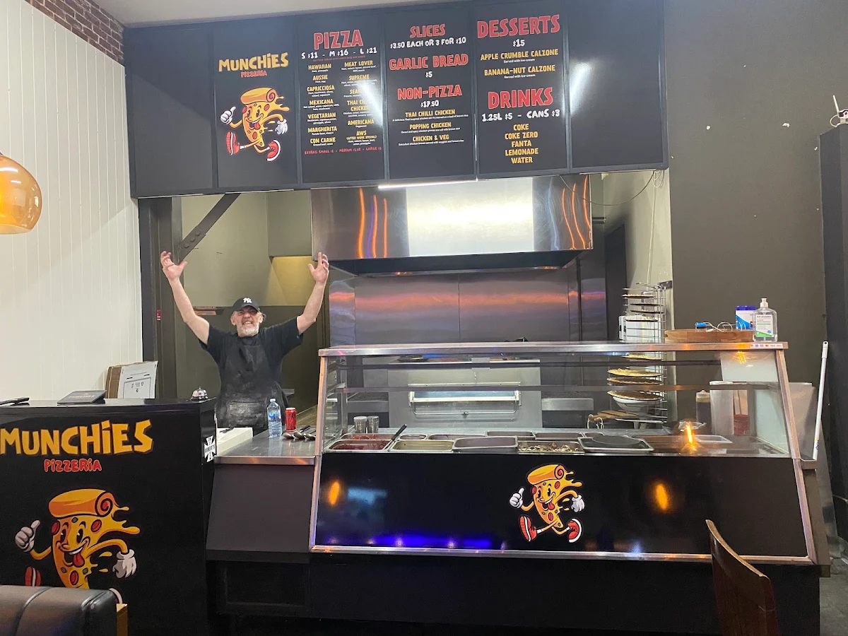 Menu, Munchies Pizzeria