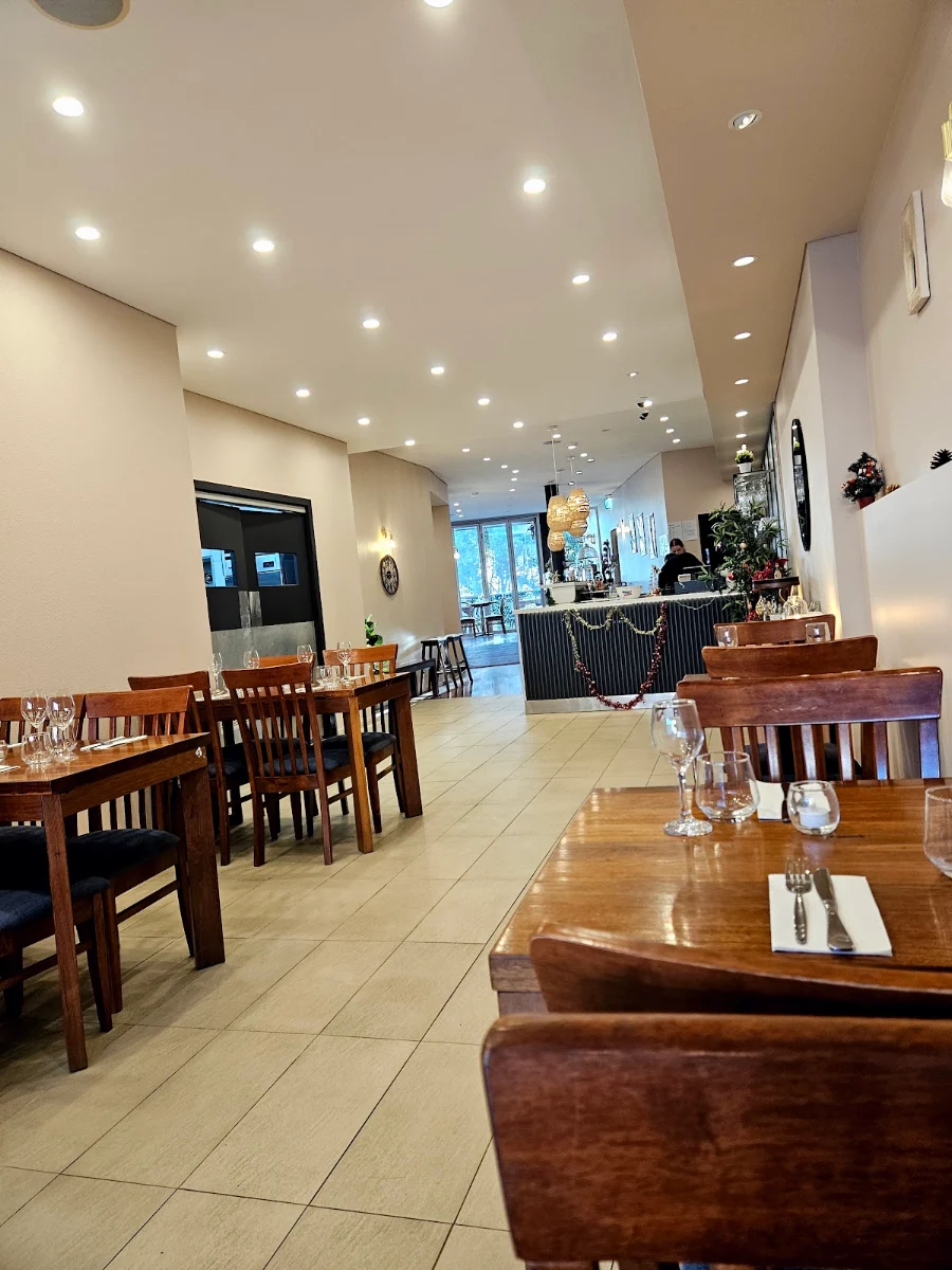 Vibe, Brasserie@156