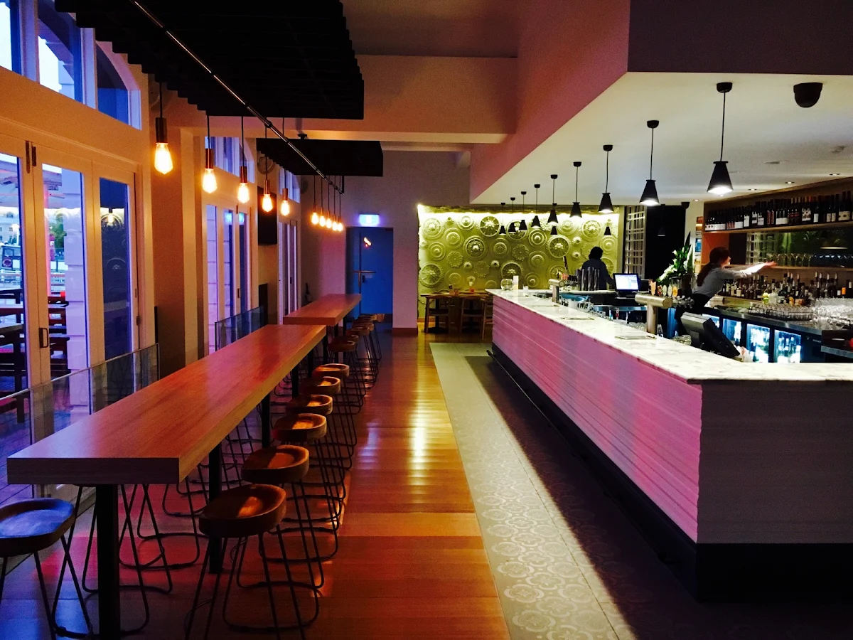 Vibe, Post Street Social