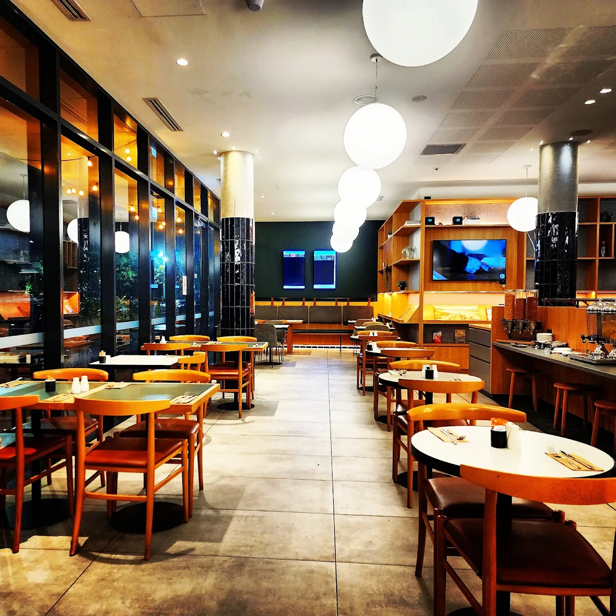 Vibe, Mantra on Sydney Airport Restaurant