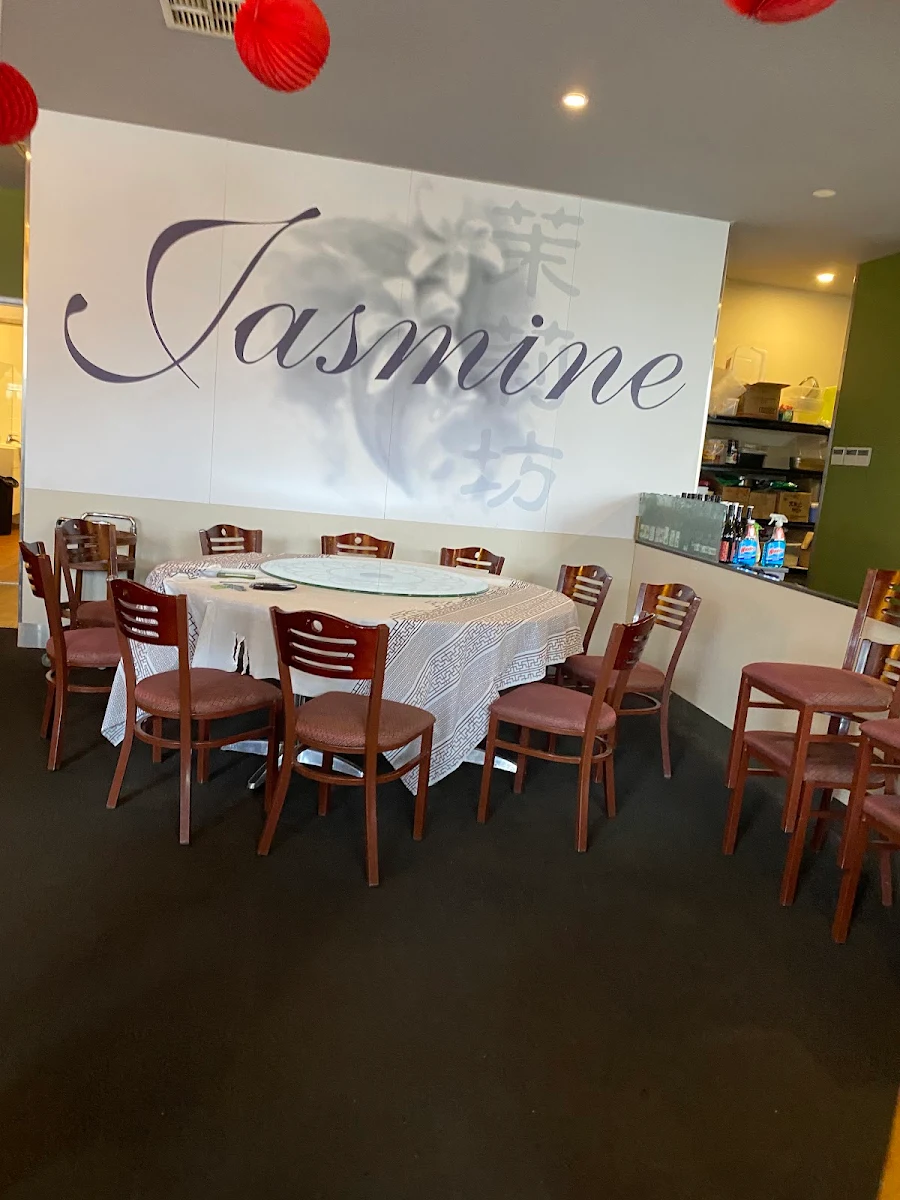 Vibe, Jasmine House