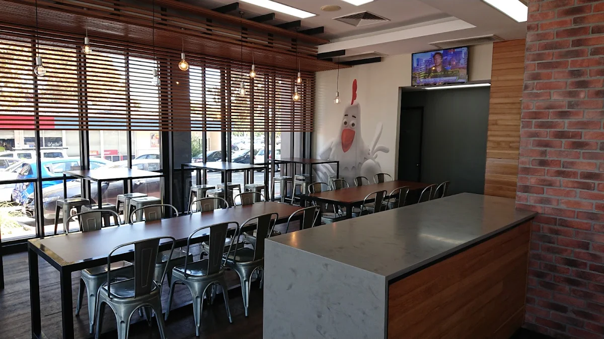 Vibe, Chicken Treat Inglewood