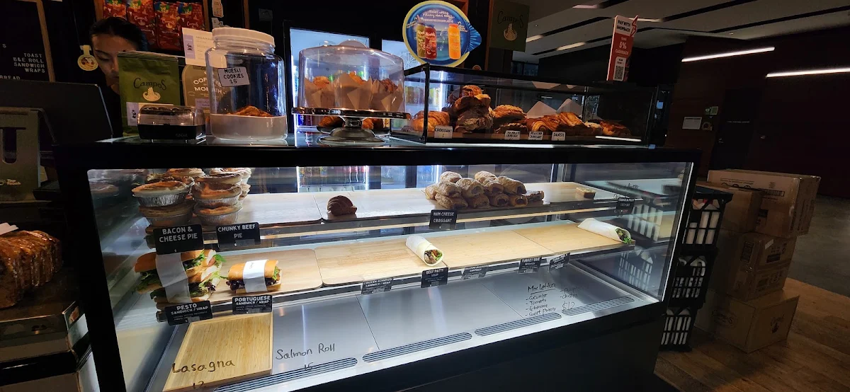 Vibe, Dante's Espresso Bar