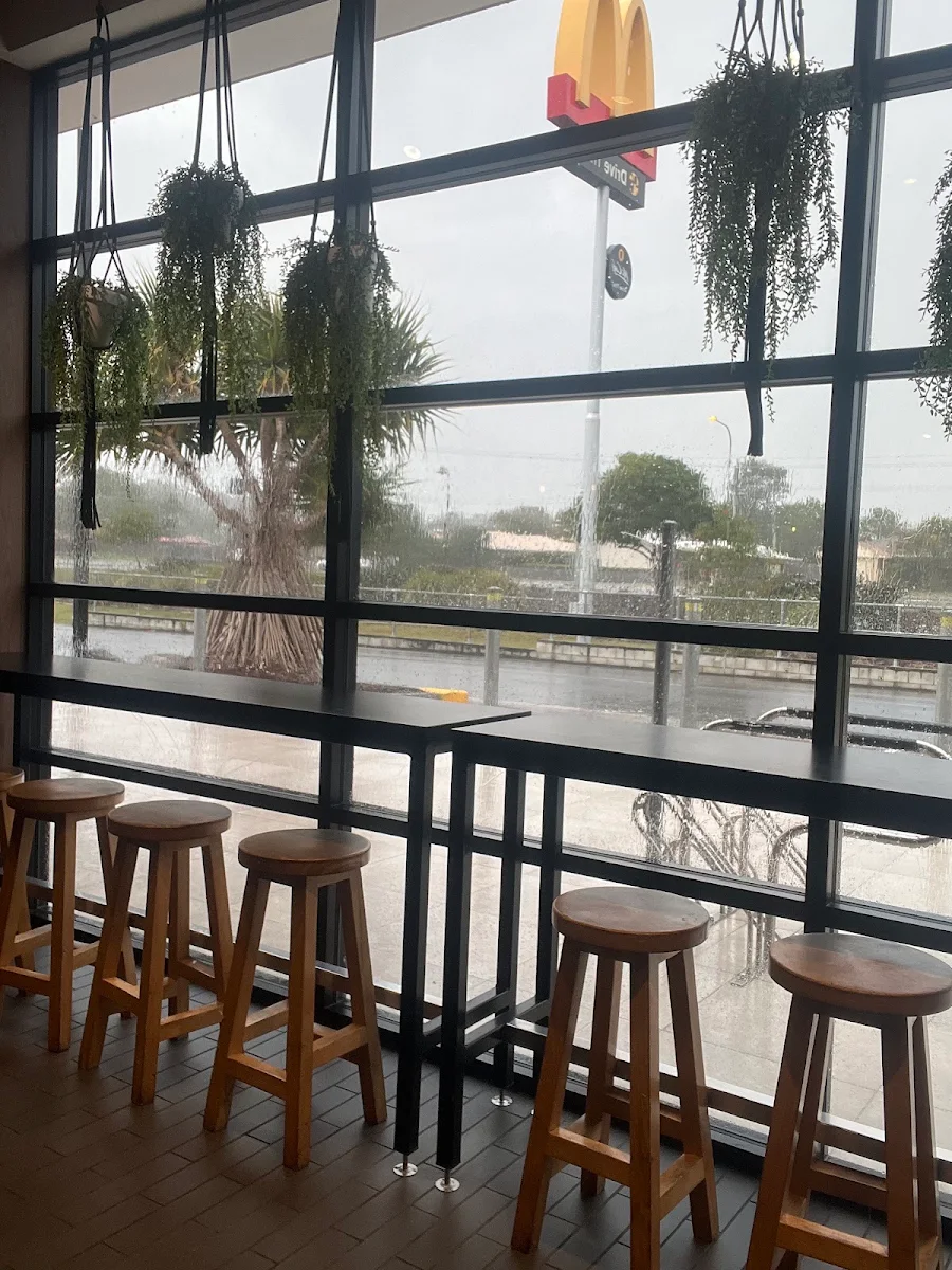 Vibe, McDonald's Urangan