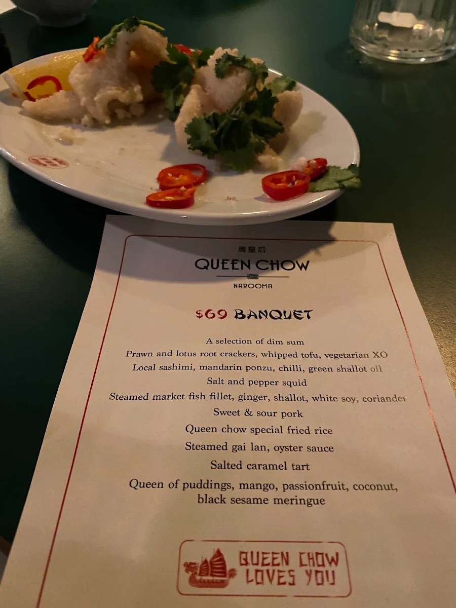 Menu, Queen Chow Narooma
