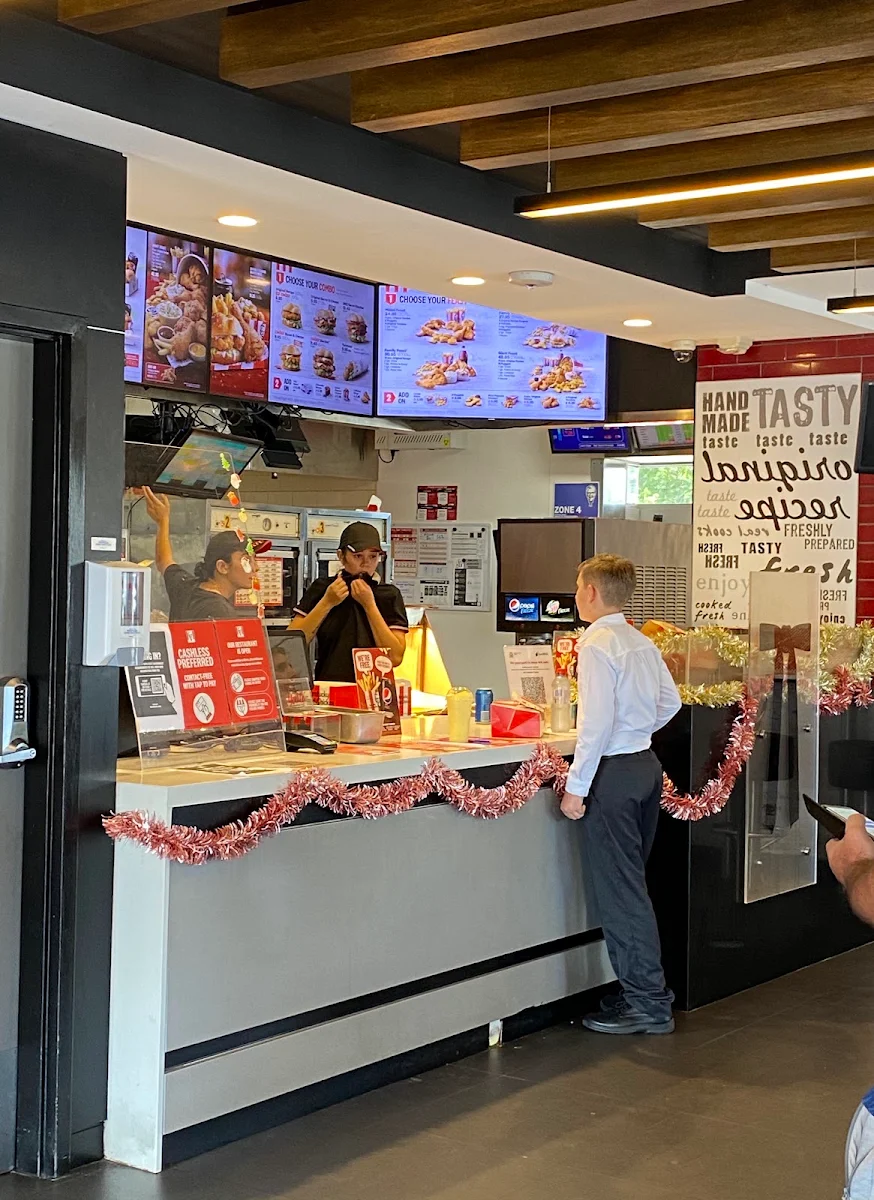 Vibe, KFC Belmont Forum