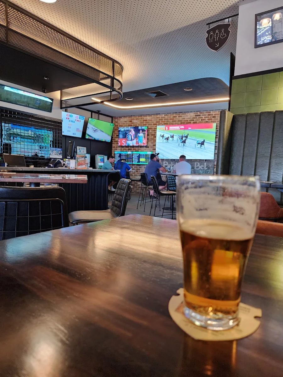 Food & drink, The Duke of Dural