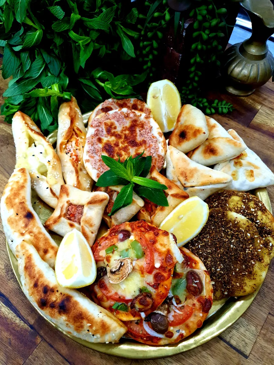 Plain Labni Pizza, Yum Yum Bakery Punchbowl