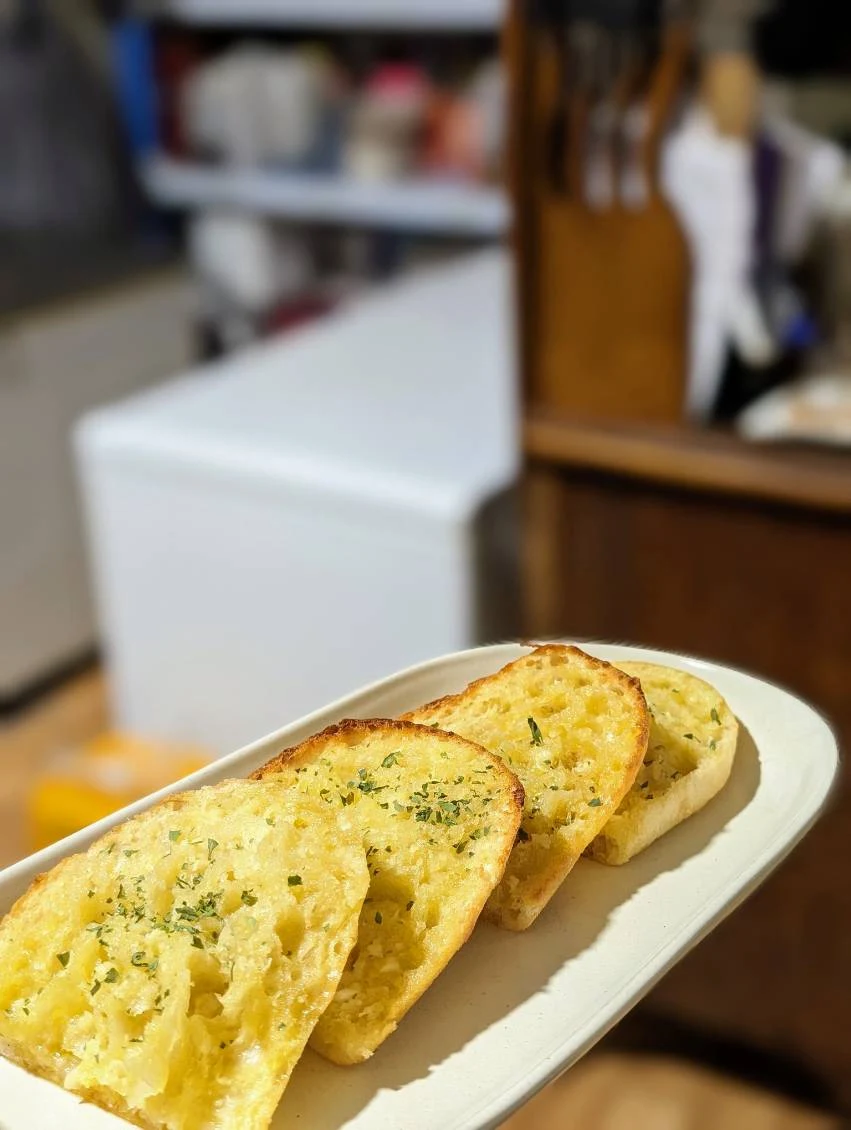 Garlic Bread, Ye Olde Cafe Minlaton