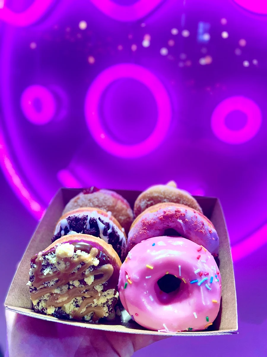 Highlights, Cakeboy Donuts