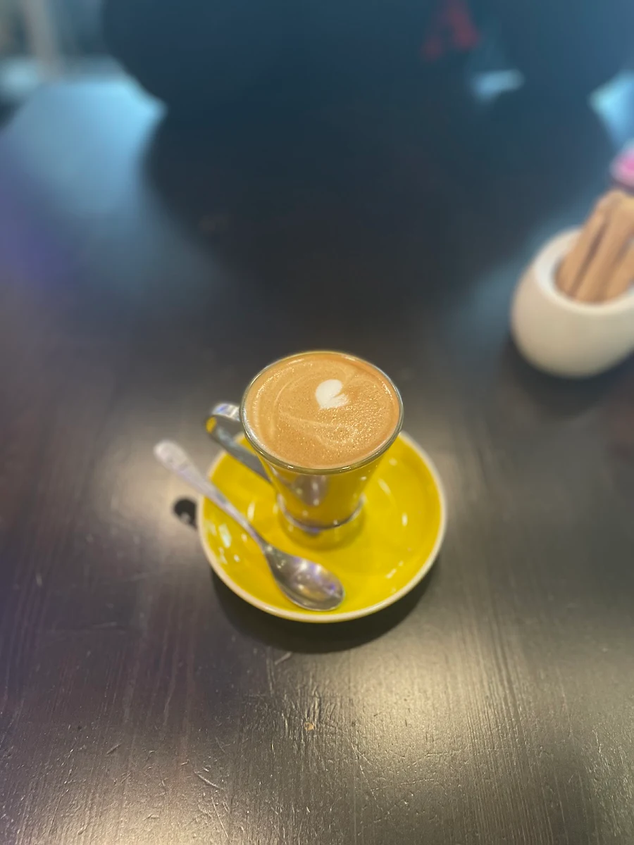 Highlights, Emoji Cafe