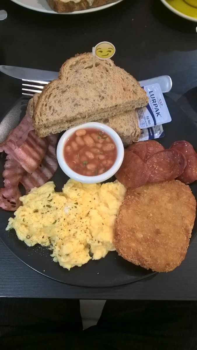 Highlights, Emoji Cafe