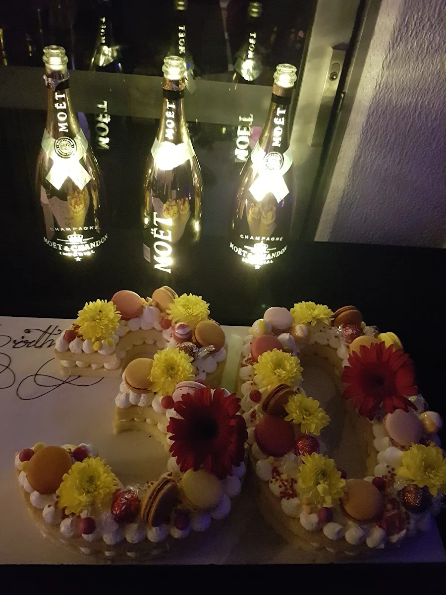 Cake Shmake, Hello Gorgeous