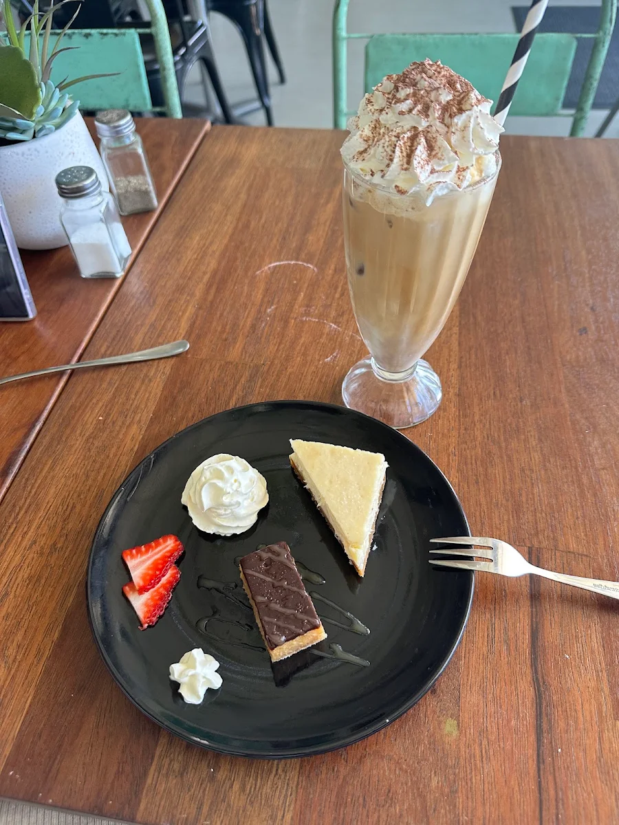 Highlights, Dreamers Coffee Shop