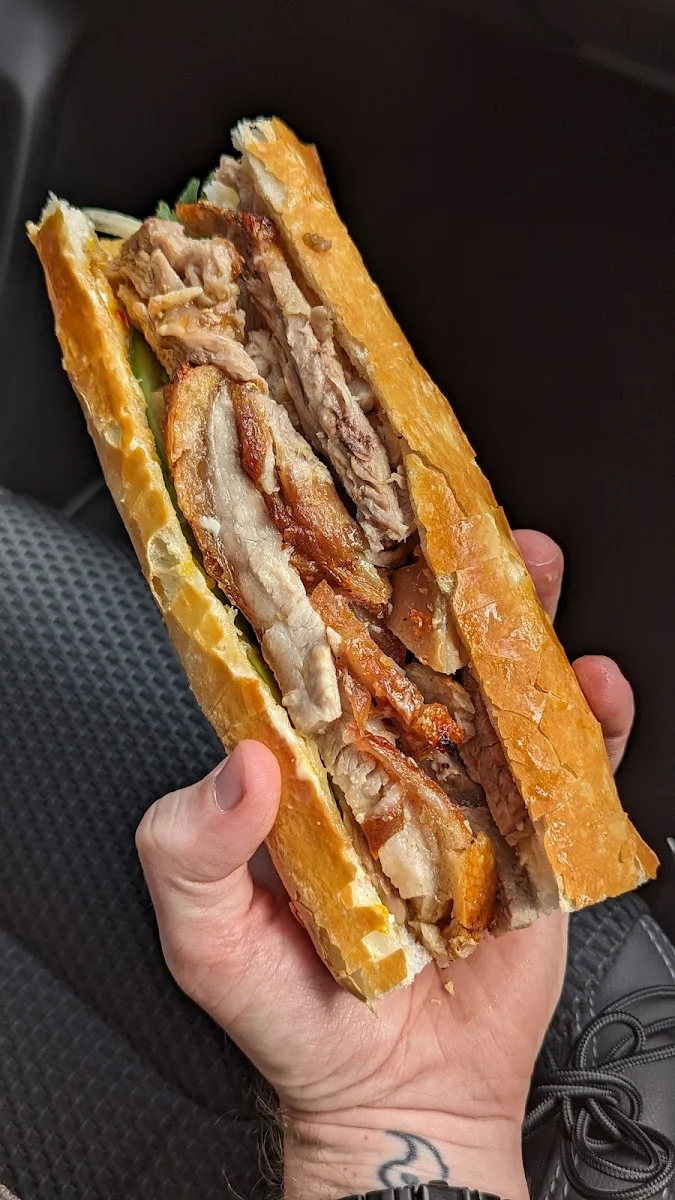 Highlights, Le'ss bakery
