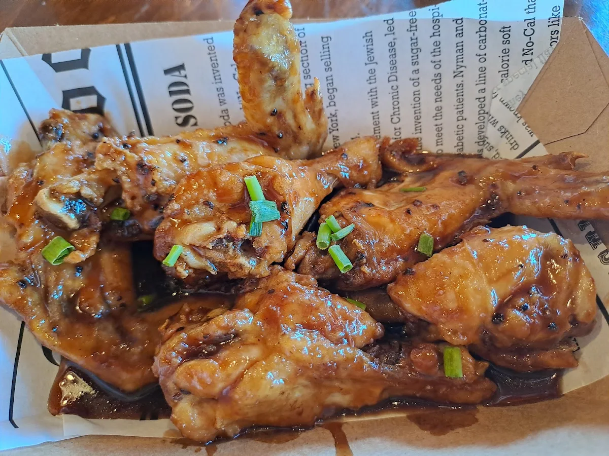 Chicken Wings with Smokey BBQ Sauce