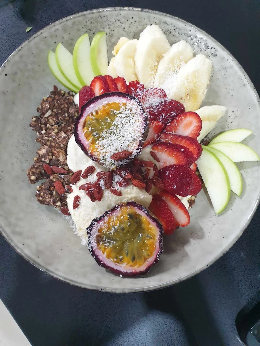 Highlights, Cafe Julz