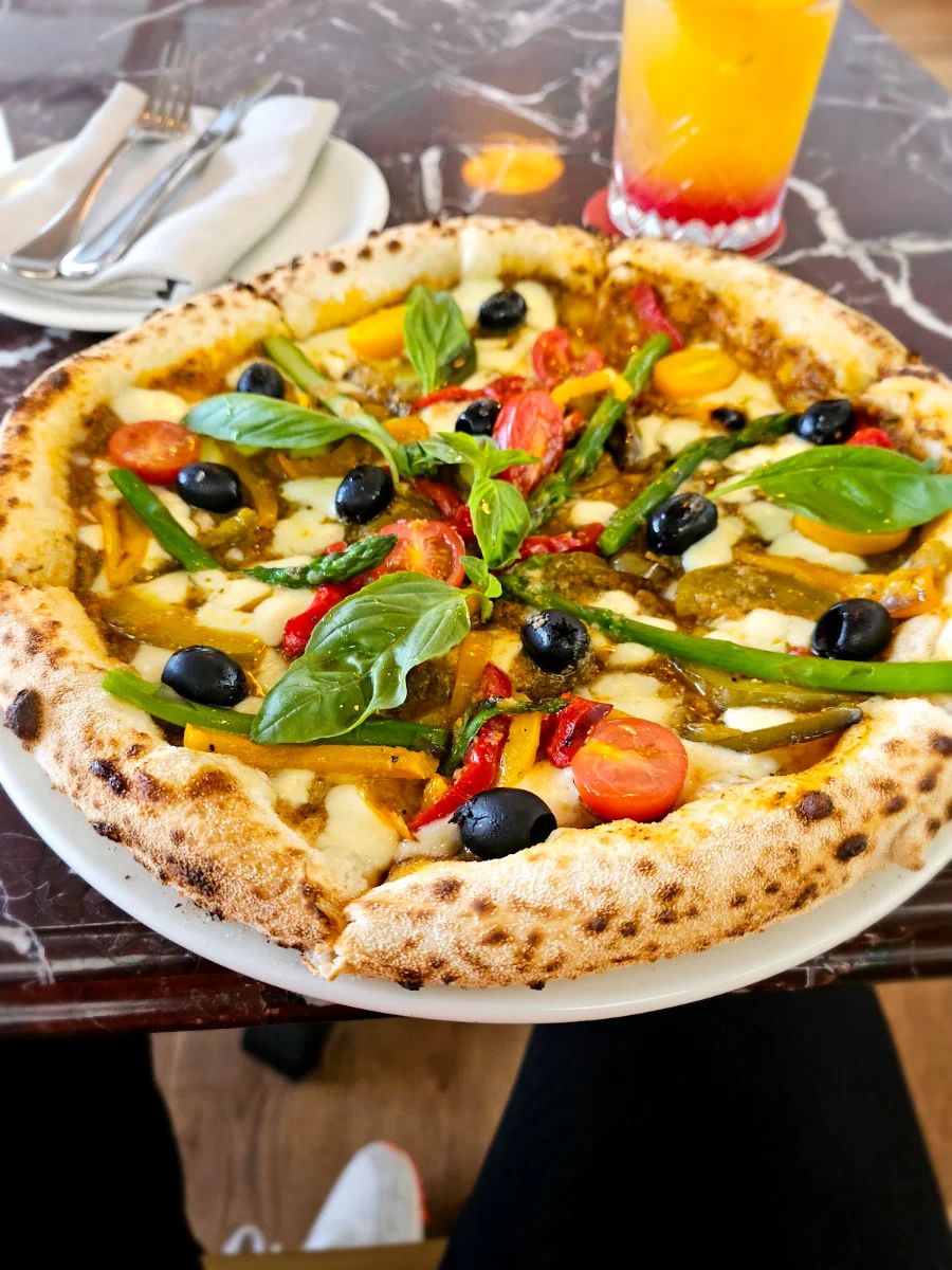 Pizza, Budgewoi Hotel