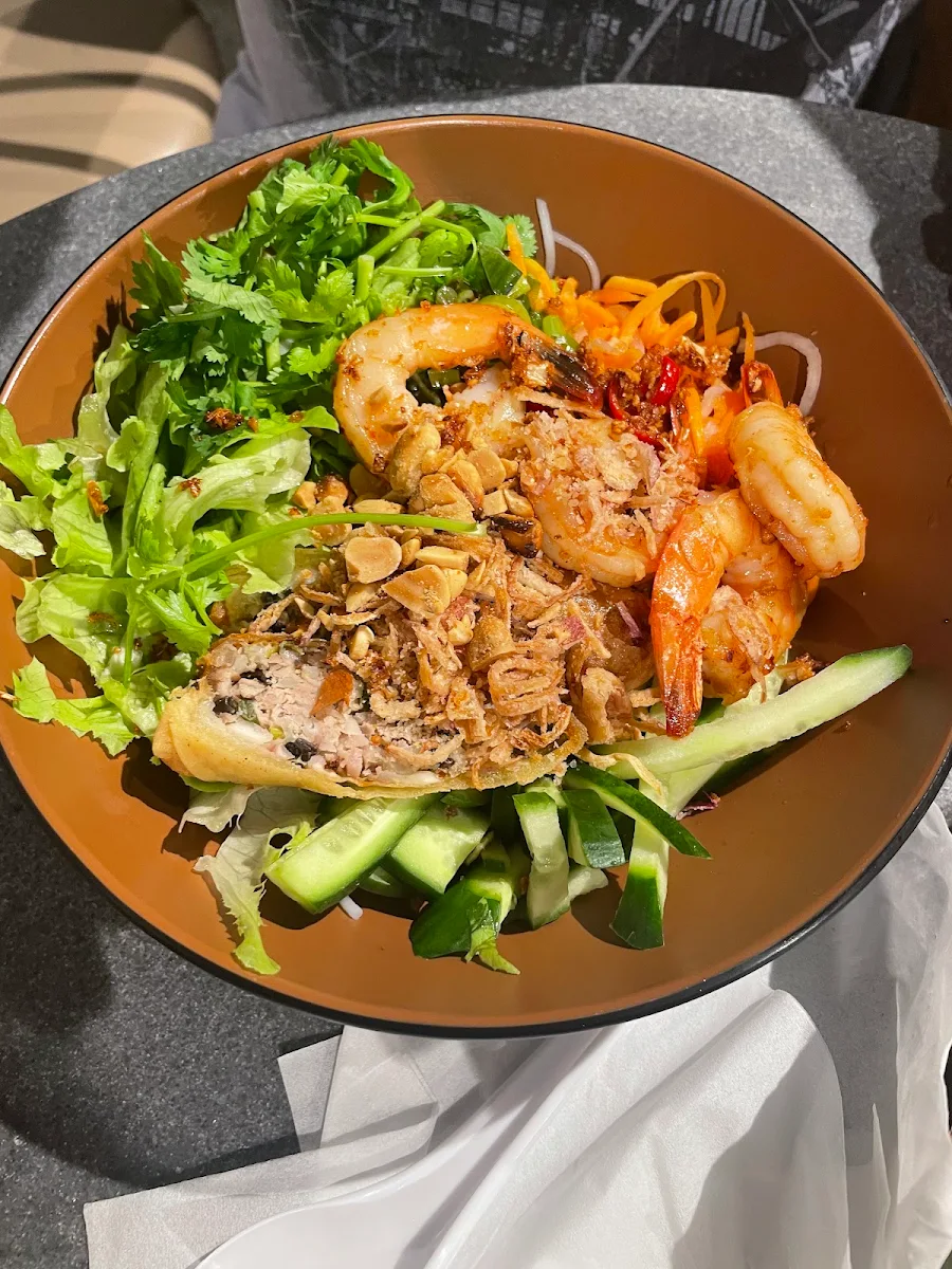 Highlights, Viet Bistro