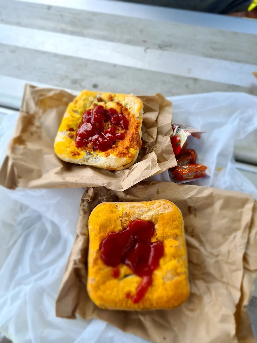Curry Pie & Bacon & Cheese Pie