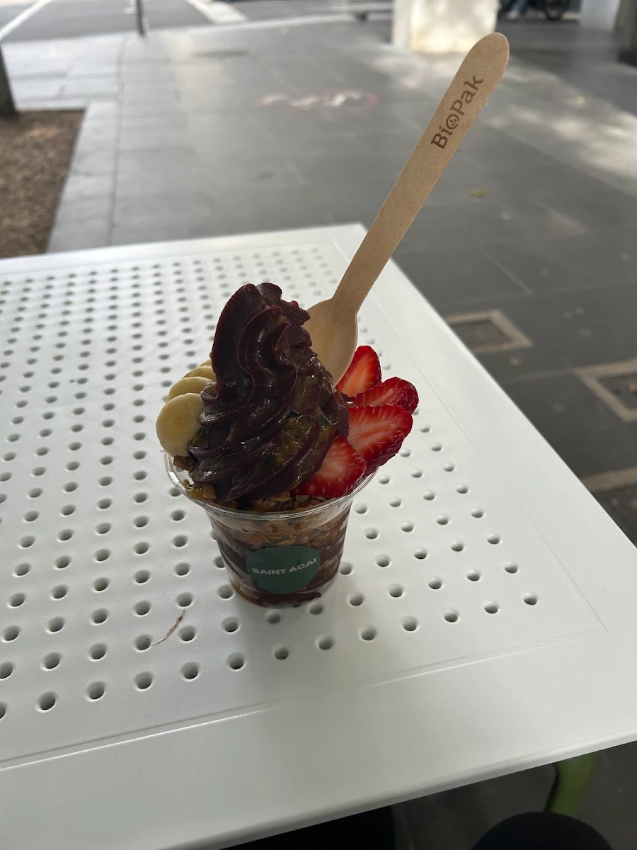 Highlights, Saint Acai