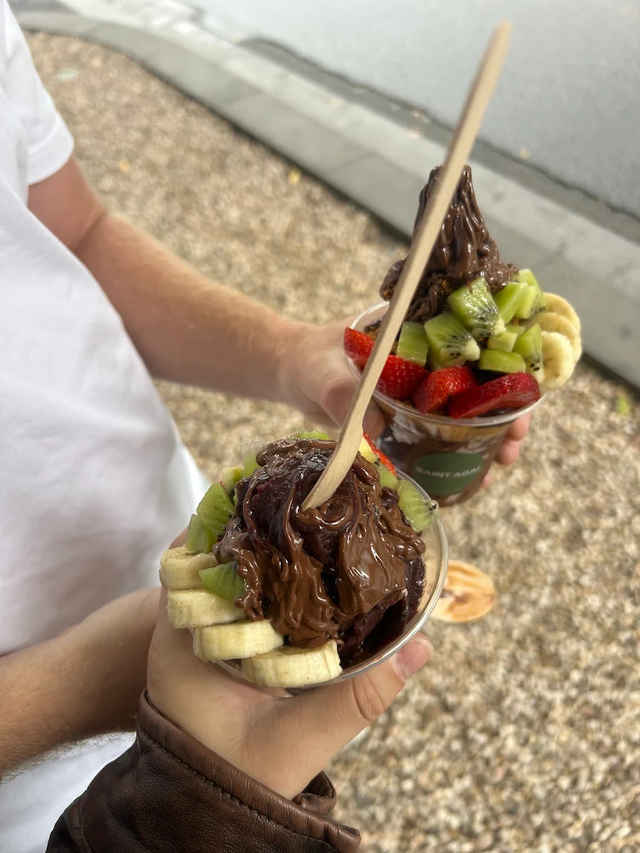 Highlights, Saint Acai
