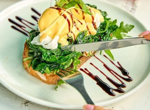 Eggs Benedict - Spinach, Fed