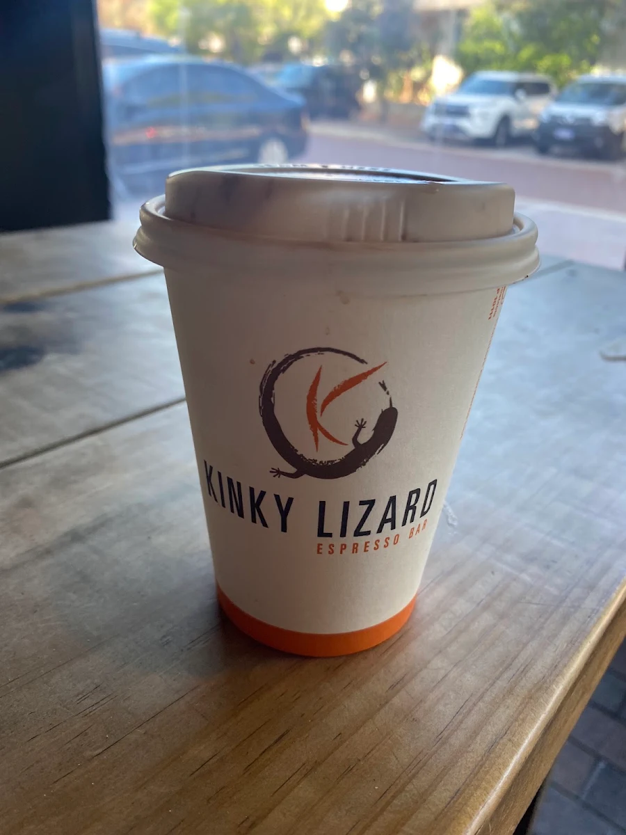Flat White, Kinky Lizard Cafe on Mews