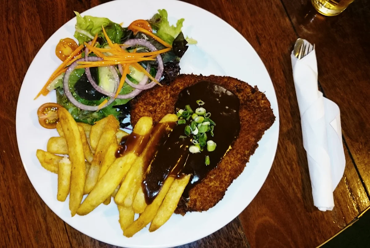 Beef Snitzel, Great Western Hotel