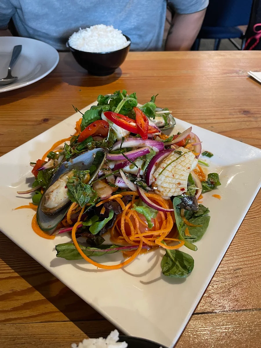 Highlights, Kinnaree Thai Restaurant