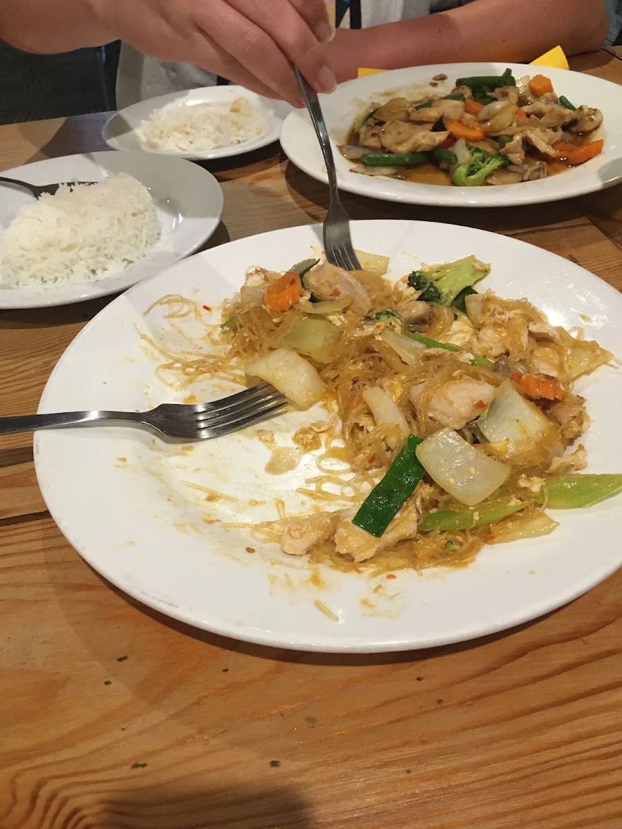Highlights, Kinnaree Thai Restaurant