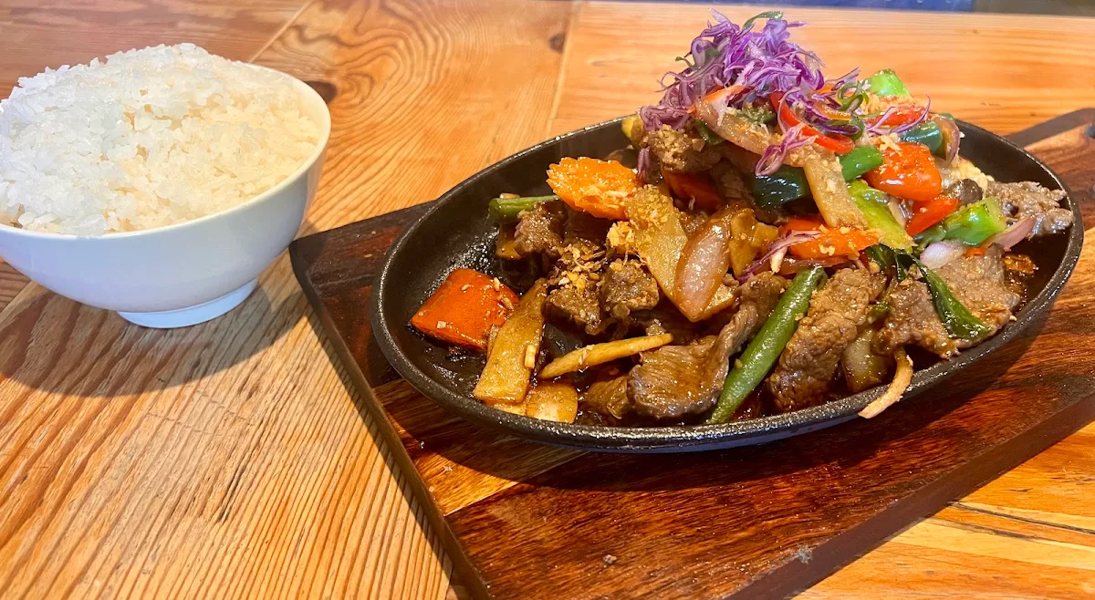 Sizzling Duck, Kinnaree Thai Restaurant