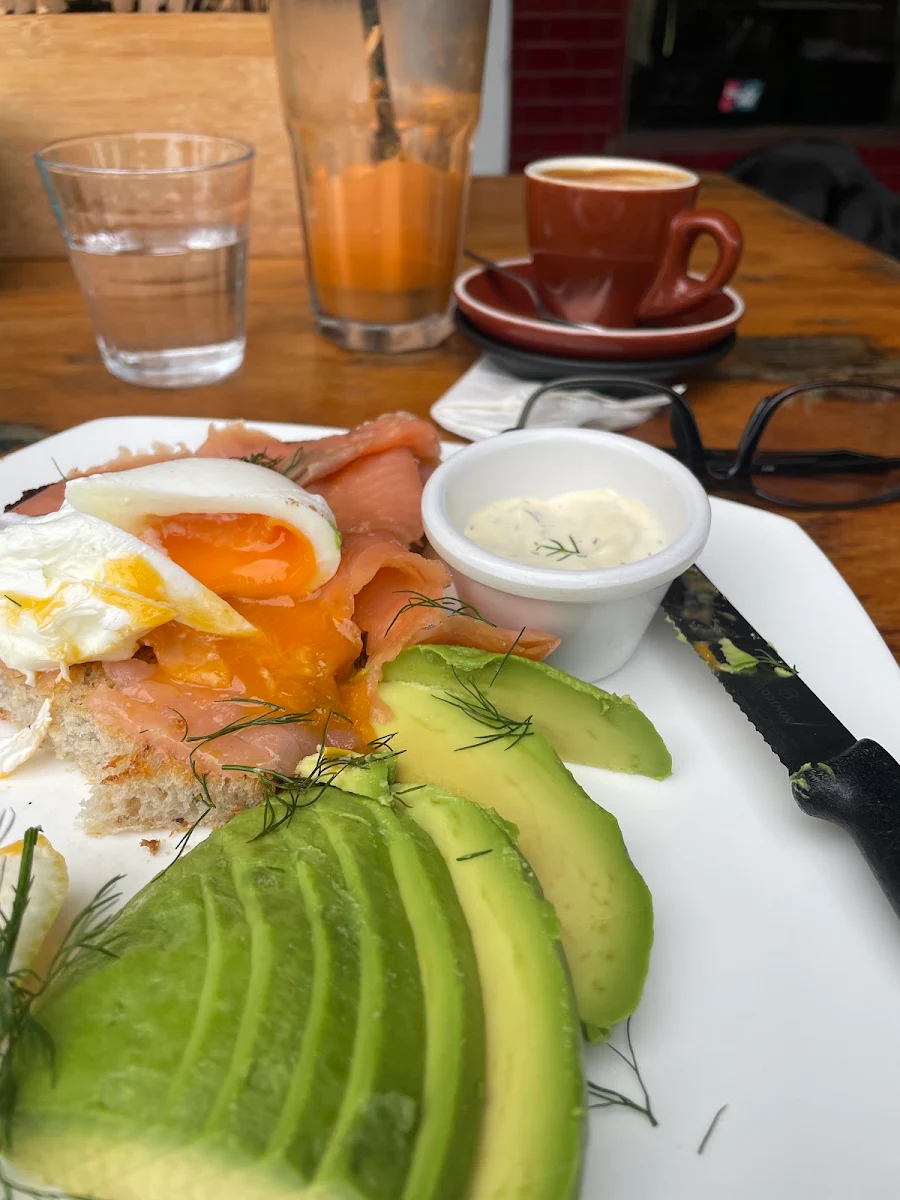 Eggs Benedict, Lavender Cafe & Bakery
