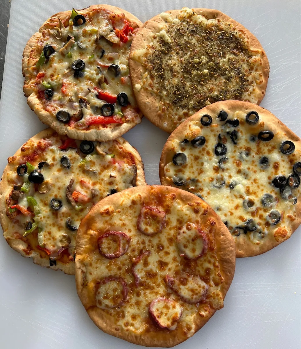 Highlights, Munoochi Pizzeria