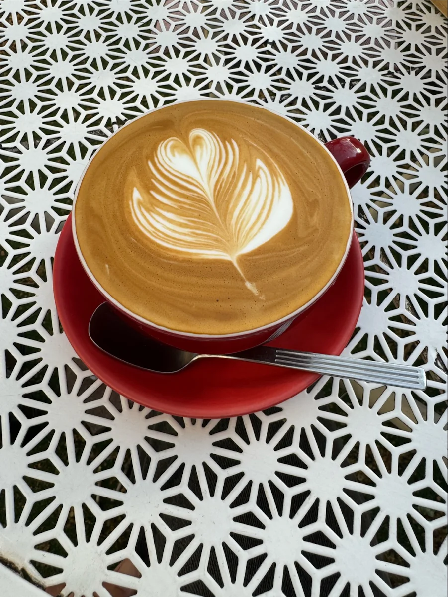 Flat White, Glider Cafe