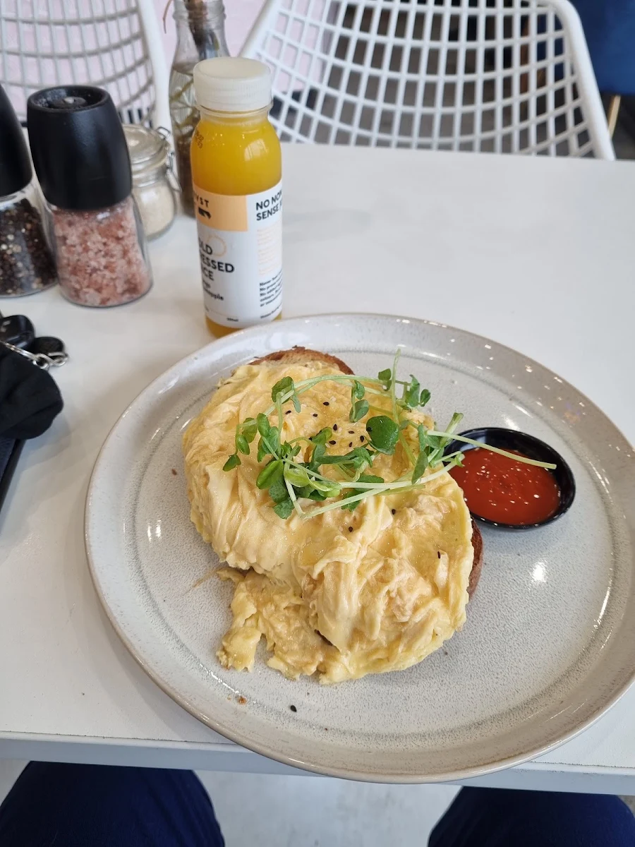 Chilli Scrambled Eggs