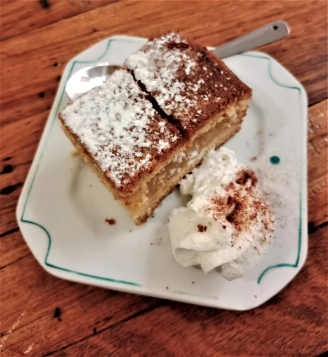 Apple Slice, Polo Restaurant opening hours Wednesday to Saturday
