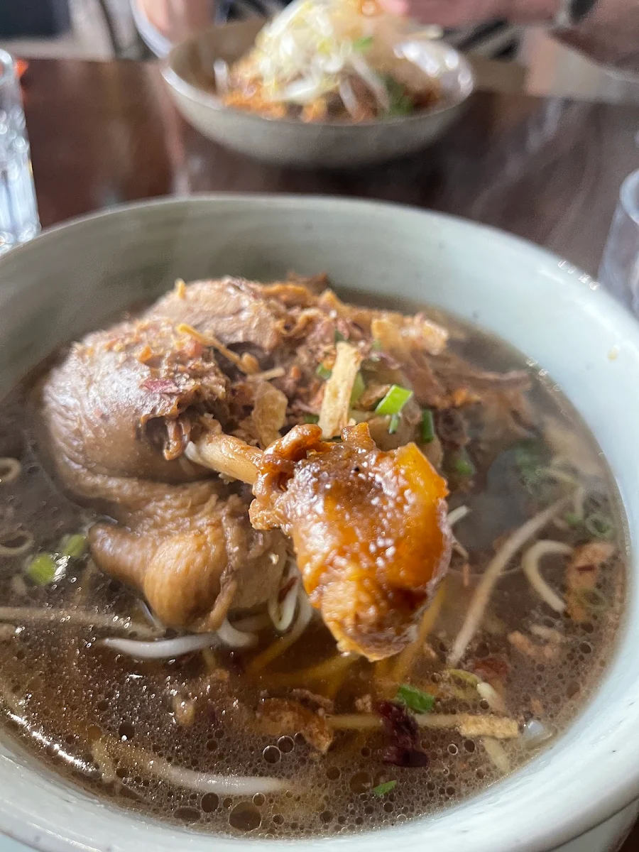 Duck Soup with Rice Noodles